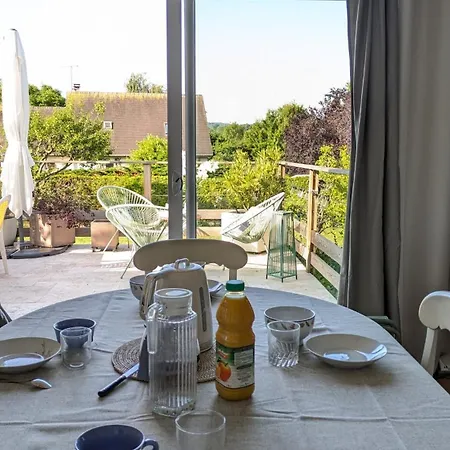 펜션 Echapee Blonvillaise, Maison Familiale Avec Jardin *