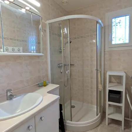 펜션 Echapee Blonvillaise, Maison Familiale Avec Jardin *