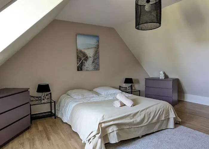 Casa de Férias Echapee Blonvillaise, Maison Familiale Avec Jardin